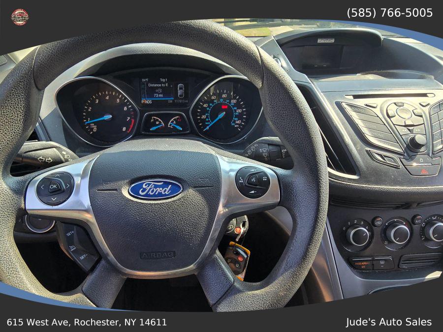 2016 Ford Escape SE Sport Utility 4D, available for sale in Wolcott, New York | Auto Hunter CNY. Wolcott, New York 2016 Ford Escape SE Sport Utility 4D, available for sale in Wolcott, New York | Auto Hunter CNY. Wolcott, New York
