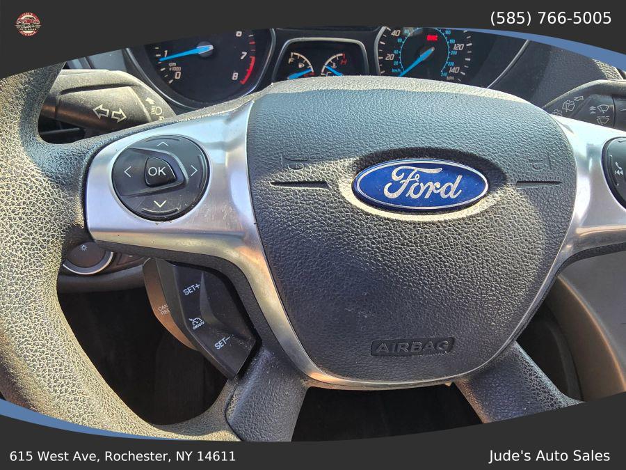 2016 Ford Escape SE Sport Utility 4D, available for sale in Wolcott, New York | Auto Hunter CNY. Wolcott, New York 2016 Ford Escape SE Sport Utility 4D, available for sale in Wolcott, New York | Auto Hunter CNY. Wolcott, New York