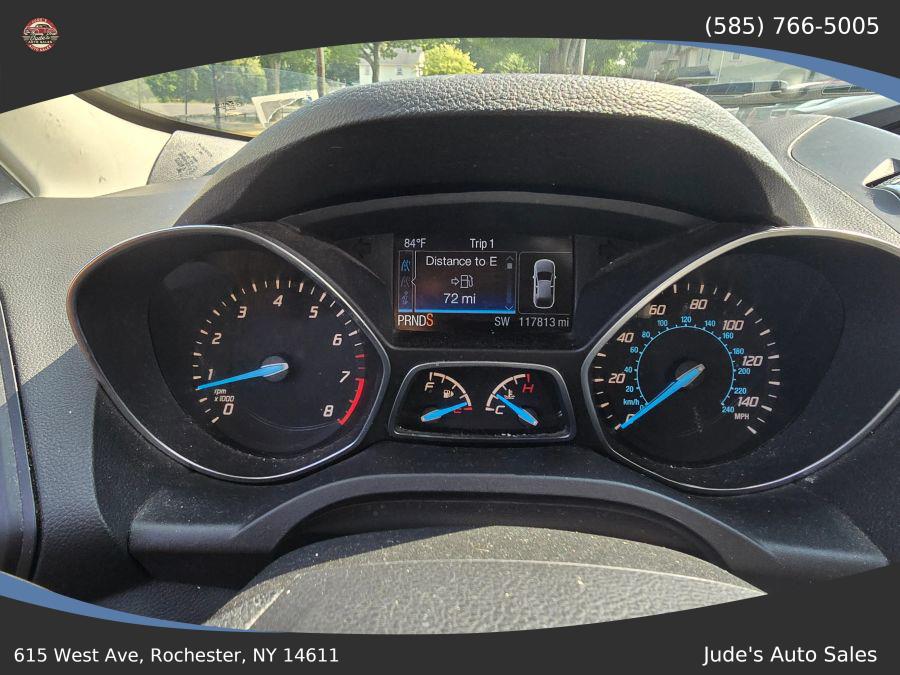2016 Ford Escape SE Sport Utility 4D, available for sale in Wolcott, New York | Auto Hunter CNY. Wolcott, New York 2016 Ford Escape SE Sport Utility 4D, available for sale in Wolcott, New York | Auto Hunter CNY. Wolcott, New York