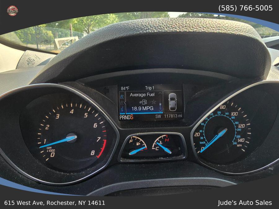 2016 Ford Escape SE Sport Utility 4D, available for sale in Wolcott, New York | Auto Hunter CNY. Wolcott, New York 2016 Ford Escape SE Sport Utility 4D, available for sale in Wolcott, New York | Auto Hunter CNY. Wolcott, New York