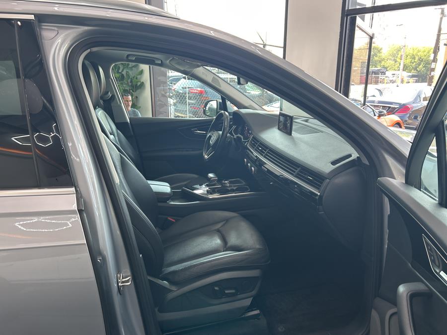 2018 Audi Q7 3.0 TFSI Premium Plus, available for sale in Jersey City, New Jersey | Luxe Auto Galleria. Jersey City, New Jersey 2018 Audi Q7 3.0 TFSI Premium Plus, available for sale in Jersey City, New Jersey | Luxe Auto Galleria. Jersey City, New Jersey
