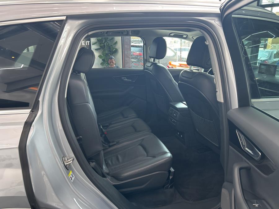 2018 Audi Q7 3.0 TFSI Premium Plus, available for sale in Jersey City, New Jersey | Luxe Auto Galleria. Jersey City, New Jersey 2018 Audi Q7 3.0 TFSI Premium Plus, available for sale in Jersey City, New Jersey | Luxe Auto Galleria. Jersey City, New Jersey
