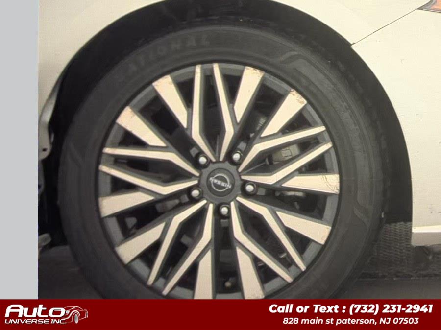 2023 Nissan Altima 2.5 SV photo 3