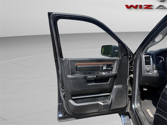2013 Ram 1500 Laramie, available for sale in Stratford, Connecticut | Wiz Leasing Inc. Stratford, Connecticut 2013 Ram 1500 Laramie, available for sale in Stratford, Connecticut | Wiz Leasing Inc. Stratford, Connecticut