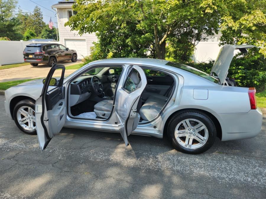 2006 Dodge Charger 4dr Sdn RWD, available for sale in West Babylon, New York | SGM Auto Sales. West Babylon, New York 2006 Dodge Charger 4dr Sdn RWD, available for sale in West Babylon, New York | SGM Auto Sales. West Babylon, New York