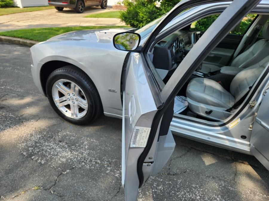 2006 Dodge Charger 4dr Sdn RWD, available for sale in West Babylon, New York | SGM Auto Sales. West Babylon, New York 2006 Dodge Charger 4dr Sdn RWD, available for sale in West Babylon, New York | SGM Auto Sales. West Babylon, New York