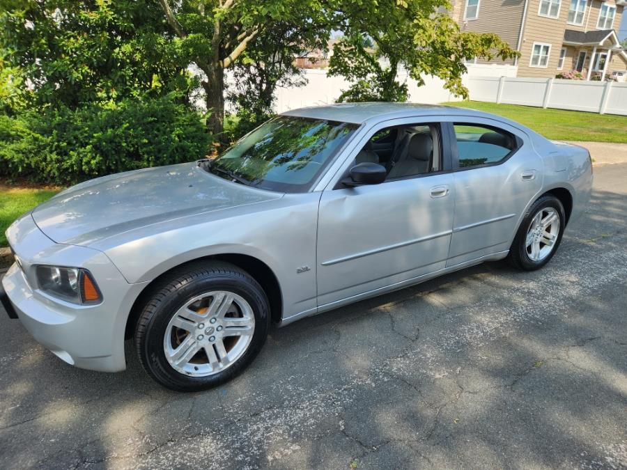 2006 Dodge Charger 4dr Sdn RWD, available for sale in West Babylon, New York | SGM Auto Sales. West Babylon, New York 2006 Dodge Charger 4dr Sdn RWD, available for sale in West Babylon, New York | SGM Auto Sales. West Babylon, New York