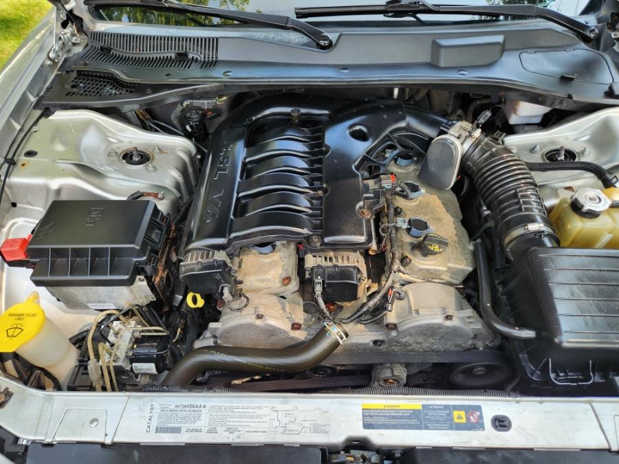2006 Dodge Charger 4dr Sdn RWD, available for sale in West Babylon, New York | SGM Auto Sales. West Babylon, New York 2006 Dodge Charger 4dr Sdn RWD, available for sale in West Babylon, New York | SGM Auto Sales. West Babylon, New York