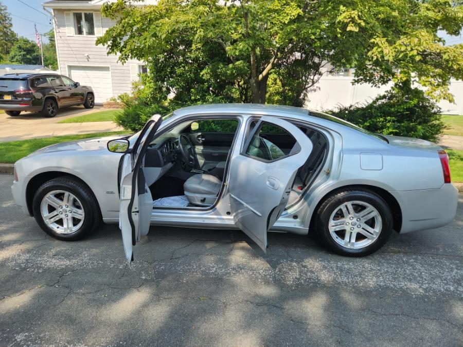2006 Dodge Charger 4dr Sdn RWD, available for sale in West Babylon, New York | SGM Auto Sales. West Babylon, New York 2006 Dodge Charger 4dr Sdn RWD, available for sale in West Babylon, New York | SGM Auto Sales. West Babylon, New York