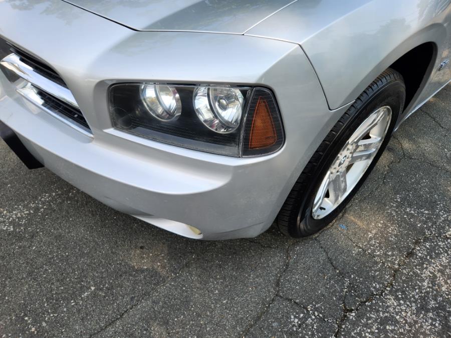 2006 Dodge Charger 4dr Sdn RWD, available for sale in West Babylon, New York | SGM Auto Sales. West Babylon, New York 2006 Dodge Charger 4dr Sdn RWD, available for sale in West Babylon, New York | SGM Auto Sales. West Babylon, New York