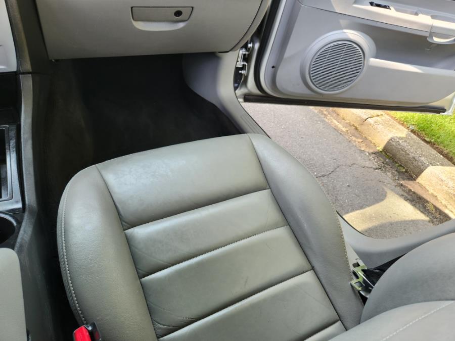 2006 Dodge Charger 4dr Sdn RWD, available for sale in West Babylon, New York | SGM Auto Sales. West Babylon, New York 2006 Dodge Charger 4dr Sdn RWD, available for sale in West Babylon, New York | SGM Auto Sales. West Babylon, New York