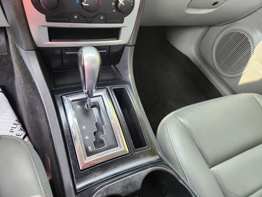 2006 Dodge Charger 4dr Sdn RWD, available for sale in West Babylon, New York | SGM Auto Sales. West Babylon, New York 2006 Dodge Charger 4dr Sdn RWD, available for sale in West Babylon, New York | SGM Auto Sales. West Babylon, New York