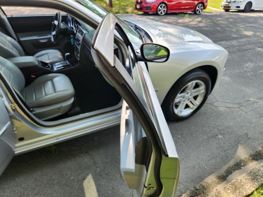 2006 Dodge Charger 4dr Sdn RWD, available for sale in West Babylon, New York | SGM Auto Sales. West Babylon, New York 2006 Dodge Charger 4dr Sdn RWD, available for sale in West Babylon, New York | SGM Auto Sales. West Babylon, New York