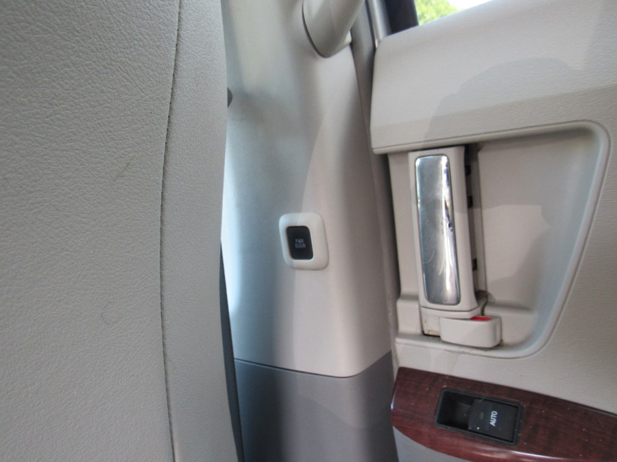 2014 Toyota Sienna XLE, available for sale in Worcester, Massachusetts | Hilario's Auto Sales Inc.. Worcester, Massachusetts 2014 Toyota Sienna XLE, available for sale in Worcester, Massachusetts | Hilario's Auto Sales Inc.. Worcester, Massachusetts