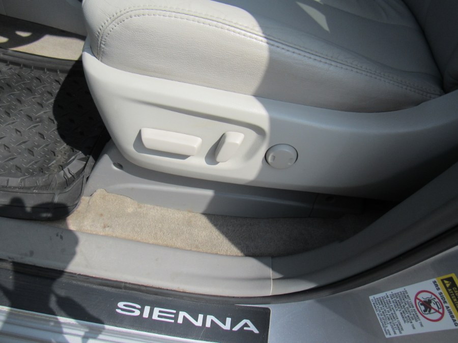 2014 Toyota Sienna XLE, available for sale in Worcester, Massachusetts | Hilario's Auto Sales Inc.. Worcester, Massachusetts 2014 Toyota Sienna XLE, available for sale in Worcester, Massachusetts | Hilario's Auto Sales Inc.. Worcester, Massachusetts