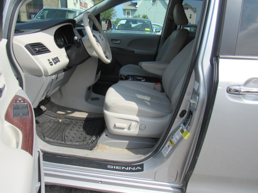 2014 Toyota Sienna XLE, available for sale in Worcester, Massachusetts | Hilario's Auto Sales Inc.. Worcester, Massachusetts 2014 Toyota Sienna XLE, available for sale in Worcester, Massachusetts | Hilario's Auto Sales Inc.. Worcester, Massachusetts