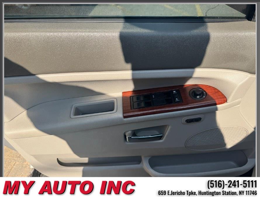 2005 Jeep Grand Cherokee 4dr Limited 4WD, available for sale in Huntington Station, New York | My Auto Inc.. Huntington Station, New York 2005 Jeep Grand Cherokee 4dr Limited 4WD, available for sale in Huntington Station, New York | My Auto Inc.. Huntington Station, New York