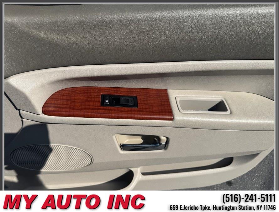 2005 Jeep Grand Cherokee 4dr Limited 4WD, available for sale in Huntington Station, New York | My Auto Inc.. Huntington Station, New York 2005 Jeep Grand Cherokee 4dr Limited 4WD, available for sale in Huntington Station, New York | My Auto Inc.. Huntington Station, New York