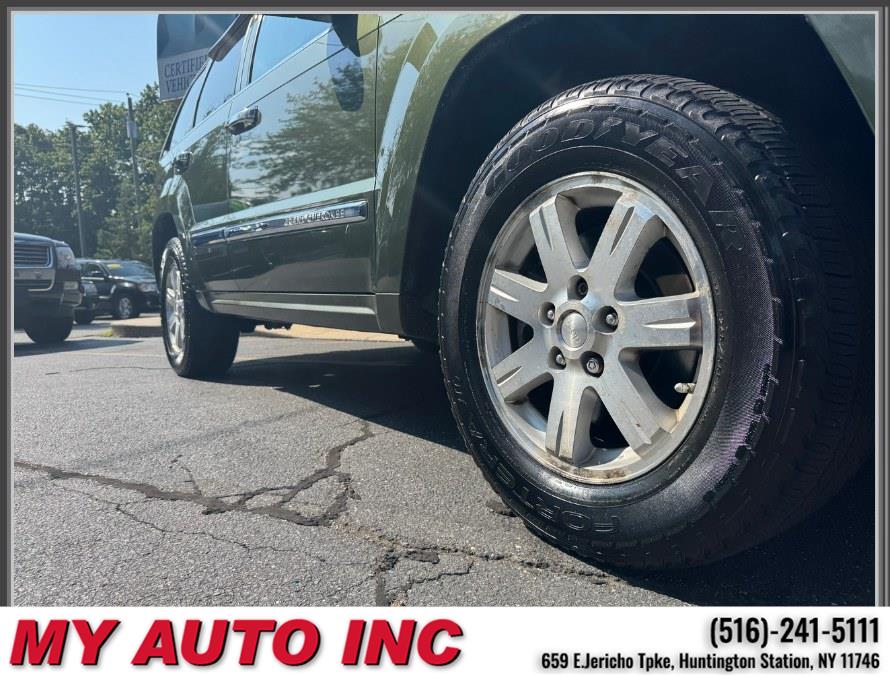 2008 Jeep Grand Cherokee 4WD 4dr Overland, available for sale in Huntington Station, New York | My Auto Inc.. Huntington Station, New York 2008 Jeep Grand Cherokee 4WD 4dr Overland, available for sale in Huntington Station, New York | My Auto Inc.. Huntington Station, New York