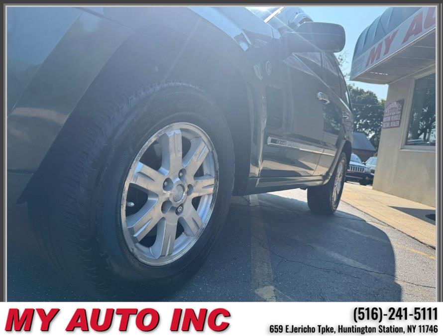 2008 Jeep Grand Cherokee 4WD 4dr Overland, available for sale in Huntington Station, New York | My Auto Inc.. Huntington Station, New York 2008 Jeep Grand Cherokee 4WD 4dr Overland, available for sale in Huntington Station, New York | My Auto Inc.. Huntington Station, New York