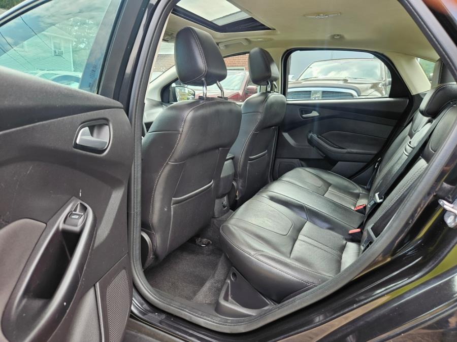 2012 Ford Focus 4dr Sdn SEL Leather & Sunroof, available for sale in East Windsor, Connecticut | Toro Auto. East Windsor, Connecticut 2012 Ford Focus 4dr Sdn SEL Leather & Sunroof, available for sale in East Windsor, Connecticut | Toro Auto. East Windsor, Connecticut