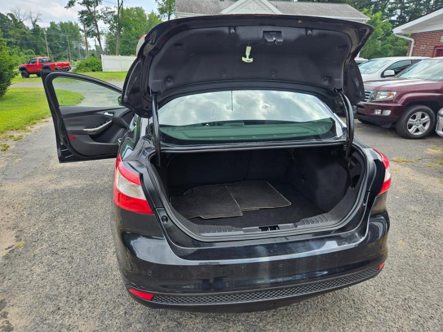 2012 Ford Focus 4dr Sdn SEL Leather & Sunroof, available for sale in East Windsor, Connecticut | Toro Auto. East Windsor, Connecticut 2012 Ford Focus 4dr Sdn SEL Leather & Sunroof, available for sale in East Windsor, Connecticut | Toro Auto. East Windsor, Connecticut