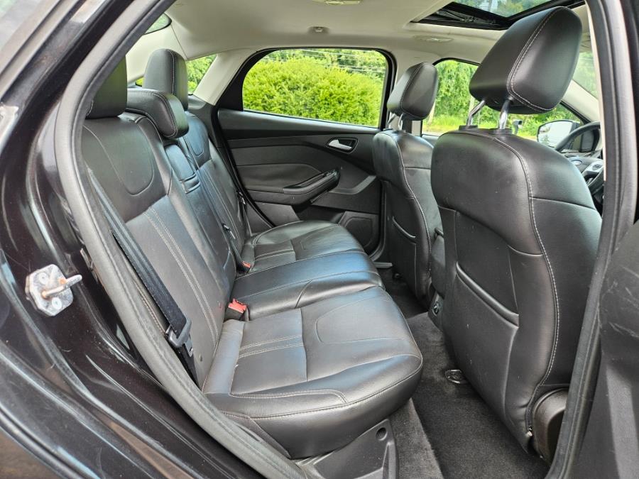 2012 Ford Focus 4dr Sdn SEL Leather & Sunroof, available for sale in East Windsor, Connecticut | Toro Auto. East Windsor, Connecticut 2012 Ford Focus 4dr Sdn SEL Leather & Sunroof, available for sale in East Windsor, Connecticut | Toro Auto. East Windsor, Connecticut