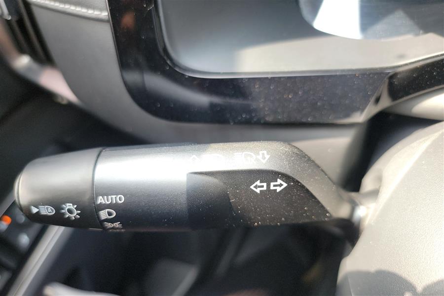 2023 Nissan Pathfinder SL photo 18