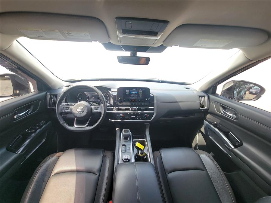 2023 Nissan Pathfinder SL photo 22
