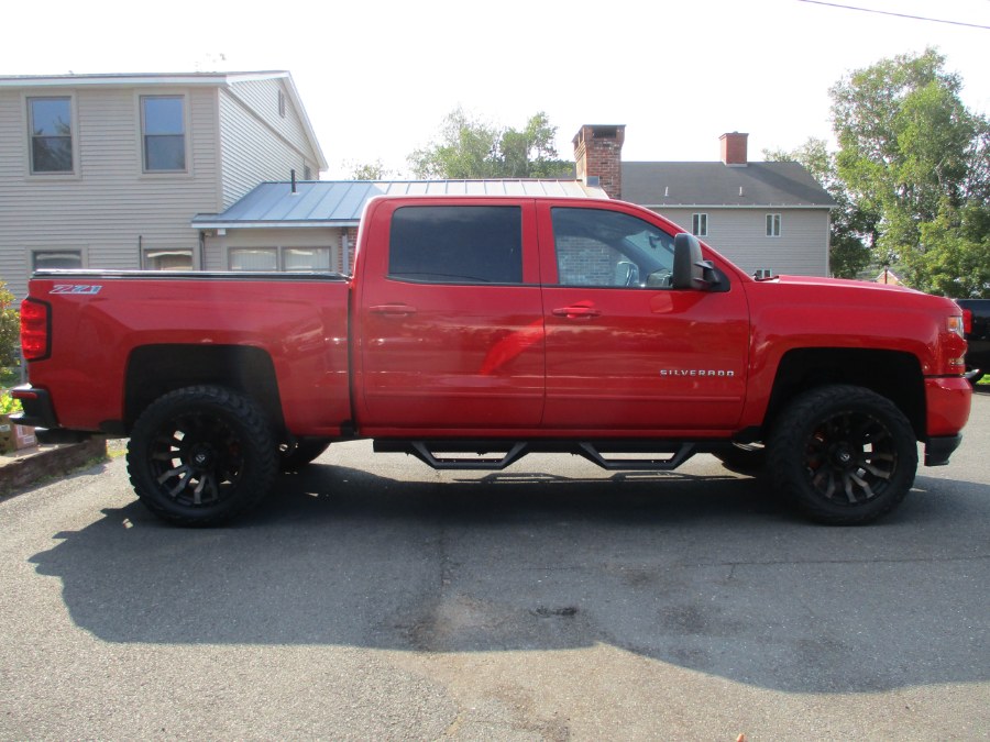 2017 Chevrolet Silverado 1500 4WD Crew Cab 143.5" LT w/2LT, available for sale in Suffield, Connecticut | Suffield Auto LLC. Suffield, Connecticut 2017 Chevrolet Silverado 1500 4WD Crew Cab 143.5" LT w/2LT, available for sale in Suffield, Connecticut | Suffield Auto LLC. Suffield, Connecticut