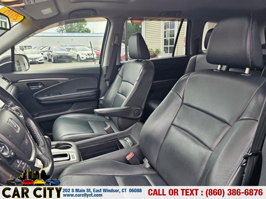 2016 Honda Pilot AWD 4dr EX-L, available for sale in East Windsor, Connecticut | Car City LLC. East Windsor, Connecticut 2016 Honda Pilot AWD 4dr EX-L, available for sale in East Windsor, Connecticut | Car City LLC. East Windsor, Connecticut