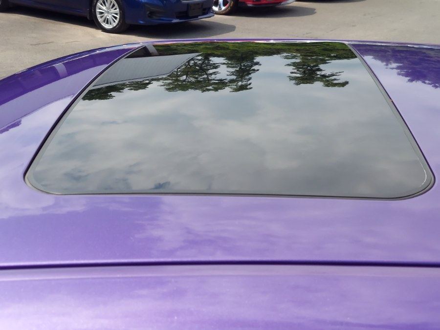 2010 Dodge Challenger 2dr Cpe R/T, available for sale in East Windsor, Connecticut | United Auto Sales of E Windsor, Inc. East Windsor, Connecticut 2010 Dodge Challenger 2dr Cpe R/T, available for sale in East Windsor, Connecticut | United Auto Sales of E Windsor, Inc. East Windsor, Connecticut