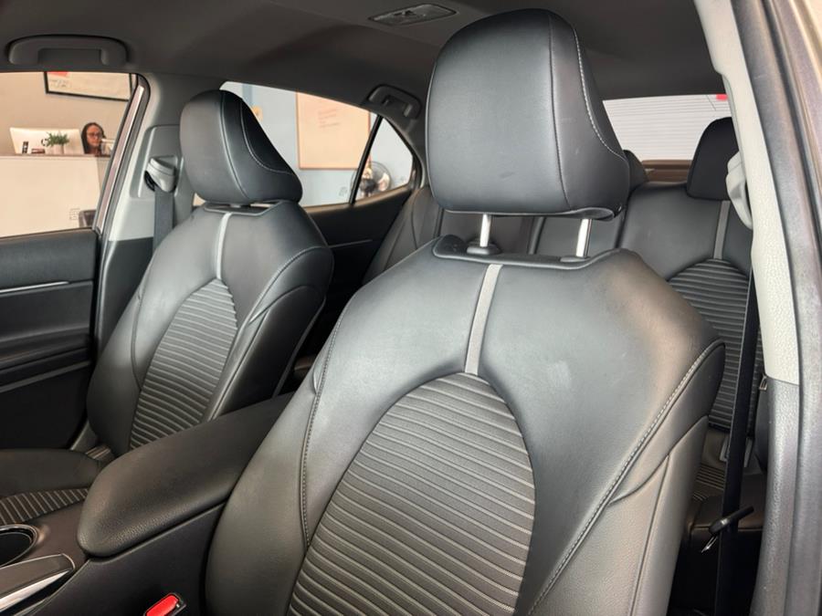 2020 Toyota Camry SE Auto (Natl), available for sale in Inwood, New York | 5 Towns Drive. Inwood, New York 2020 Toyota Camry SE Auto (Natl), available for sale in Inwood, New York | 5 Towns Drive. Inwood, New York