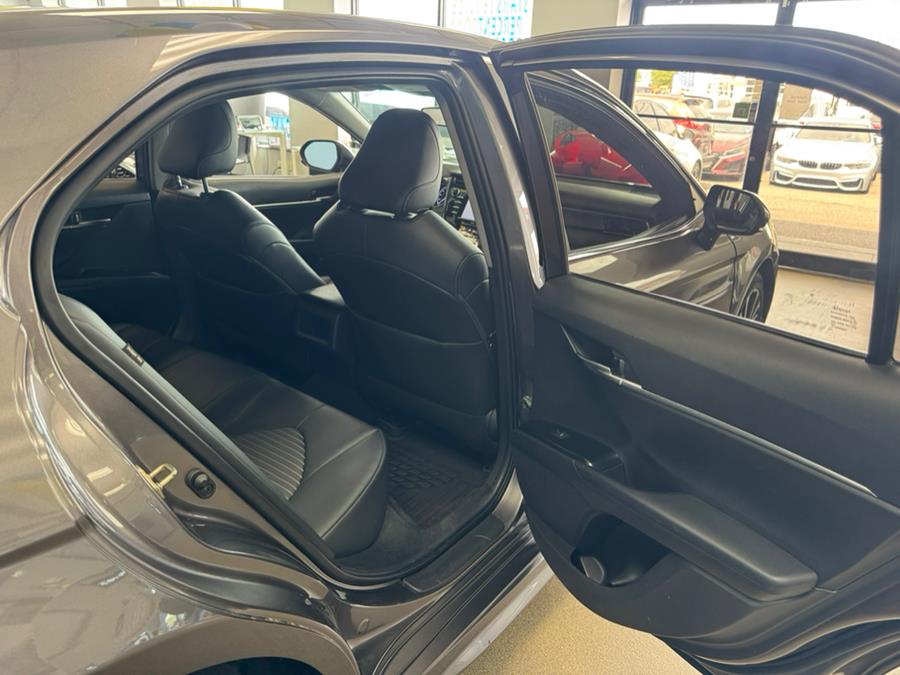 2020 Toyota Camry SE Auto (Natl), available for sale in Inwood, New York | 5 Towns Drive. Inwood, New York 2020 Toyota Camry SE Auto (Natl), available for sale in Inwood, New York | 5 Towns Drive. Inwood, New York