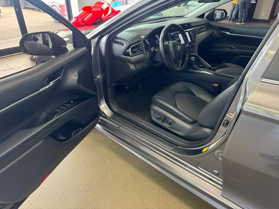 2020 Toyota Camry SE Auto (Natl), available for sale in Inwood, New York | 5 Towns Drive. Inwood, New York 2020 Toyota Camry SE Auto (Natl), available for sale in Inwood, New York | 5 Towns Drive. Inwood, New York