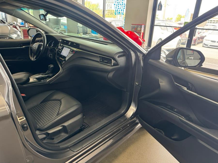 2020 Toyota Camry SE Auto (Natl), available for sale in Inwood, New York | 5 Towns Drive. Inwood, New York 2020 Toyota Camry SE Auto (Natl), available for sale in Inwood, New York | 5 Towns Drive. Inwood, New York