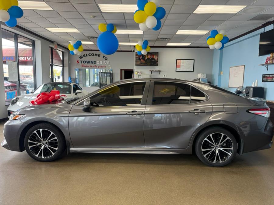 2020 Toyota Camry SE Auto (Natl), available for sale in Inwood, New York | 5 Towns Drive. Inwood, New York 2020 Toyota Camry SE Auto (Natl), available for sale in Inwood, New York | 5 Towns Drive. Inwood, New York