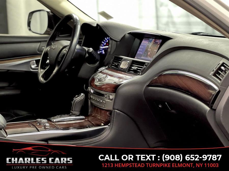 2016 Infiniti Q70l 5.6 Deluxe Touring Pkg, available for sale in Elmont, New York | Charles Cars. Elmont, New York 2016 Infiniti Q70l 5.6 Deluxe Touring Pkg, available for sale in Elmont, New York | Charles Cars. Elmont, New York