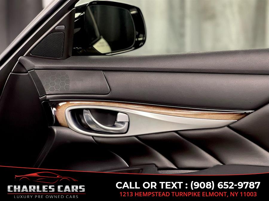 2016 Infiniti Q70l 5.6 Deluxe Touring Pkg, available for sale in Elmont, New York | Charles Cars. Elmont, New York 2016 Infiniti Q70l 5.6 Deluxe Touring Pkg, available for sale in Elmont, New York | Charles Cars. Elmont, New York