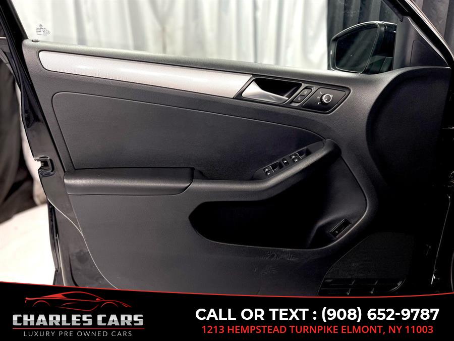 2015 Volkswagen Jetta SE, available for sale in Elmont, New York | Charles Cars. Elmont, New York 2015 Volkswagen Jetta SE, available for sale in Elmont, New York | Charles Cars. Elmont, New York