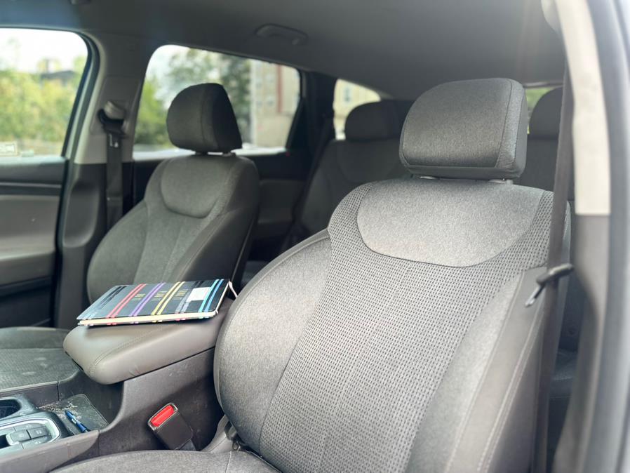 2020 Hyundai Santa Fe SE 2.4L Auto AWD, available for sale in Plainfield, New Jersey | Best Cars R Us LLC. Plainfield, New Jersey 2020 Hyundai Santa Fe SE 2.4L Auto AWD, available for sale in Plainfield, New Jersey | Best Cars R Us LLC. Plainfield, New Jersey