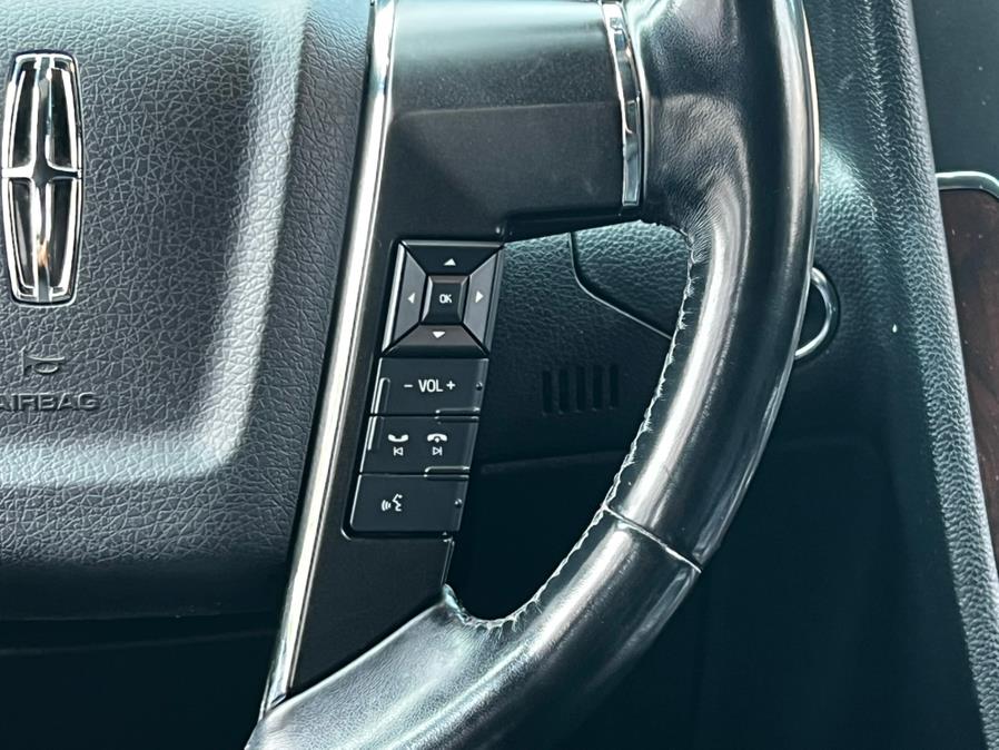 2017 Lincoln Navigator 4x4 Select, available for sale in Irvington, New Jersey | Elis Motors Corp. Irvington, New Jersey 2017 Lincoln Navigator 4x4 Select, available for sale in Irvington, New Jersey | Elis Motors Corp. Irvington, New Jersey