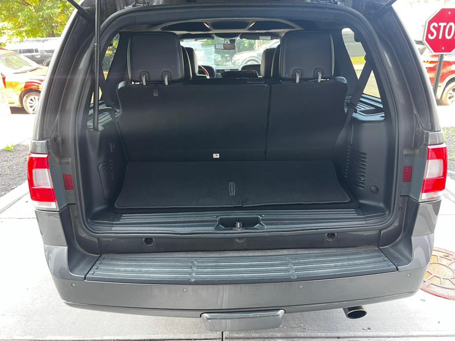 2017 Lincoln Navigator 4x4 Select, available for sale in Irvington, New Jersey | Elis Motors Corp. Irvington, New Jersey 2017 Lincoln Navigator 4x4 Select, available for sale in Irvington, New Jersey | Elis Motors Corp. Irvington, New Jersey