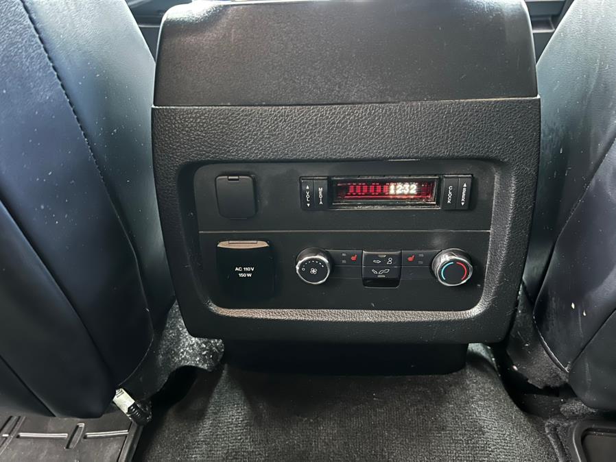 2017 Lincoln Navigator 4x4 Select, available for sale in Irvington, New Jersey | Elis Motors Corp. Irvington, New Jersey 2017 Lincoln Navigator 4x4 Select, available for sale in Irvington, New Jersey | Elis Motors Corp. Irvington, New Jersey