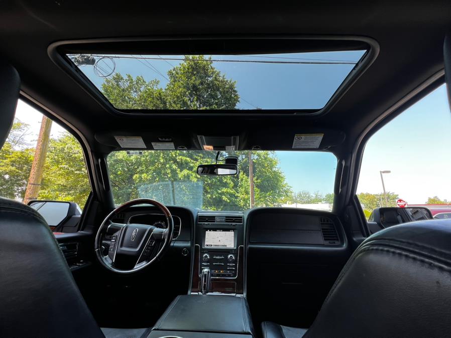 2017 Lincoln Navigator 4x4 Select, available for sale in Irvington, New Jersey | Elis Motors Corp. Irvington, New Jersey 2017 Lincoln Navigator 4x4 Select, available for sale in Irvington, New Jersey | Elis Motors Corp. Irvington, New Jersey