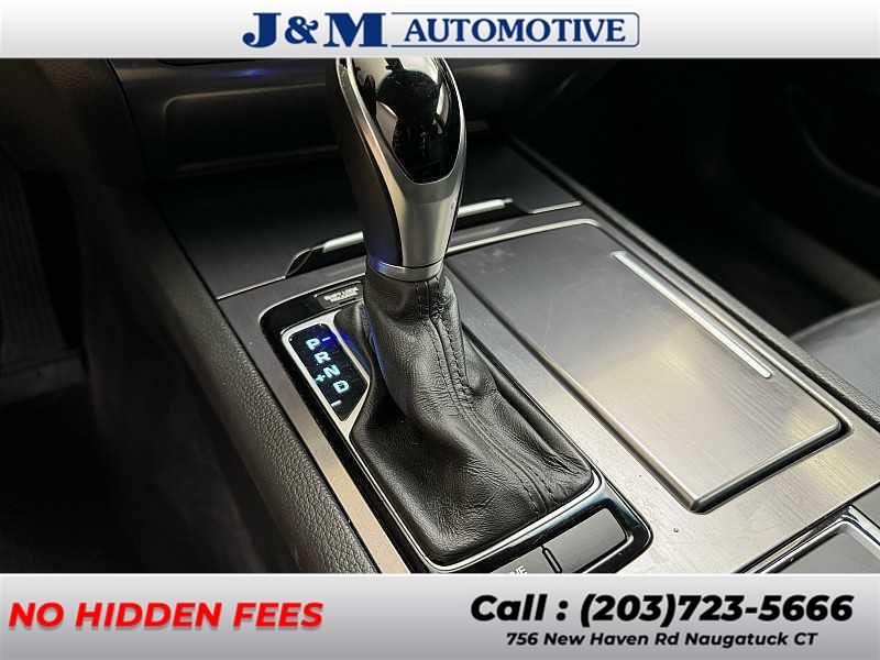2015 Hyundai Genesis 3.8L, available for sale in Naugatuck, Connecticut | J&M Automotive Sls&Svc LLC. Naugatuck, Connecticut 2015 Hyundai Genesis 3.8L, available for sale in Naugatuck, Connecticut | J&M Automotive Sls&Svc LLC. Naugatuck, Connecticut