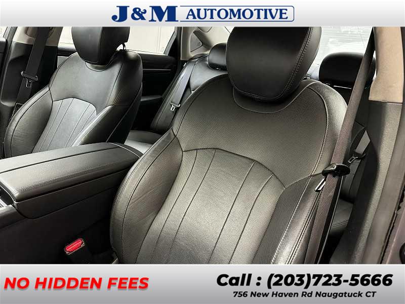 2015 Hyundai Genesis 3.8L, available for sale in Naugatuck, Connecticut | J&M Automotive Sls&Svc LLC. Naugatuck, Connecticut 2015 Hyundai Genesis 3.8L, available for sale in Naugatuck, Connecticut | J&M Automotive Sls&Svc LLC. Naugatuck, Connecticut