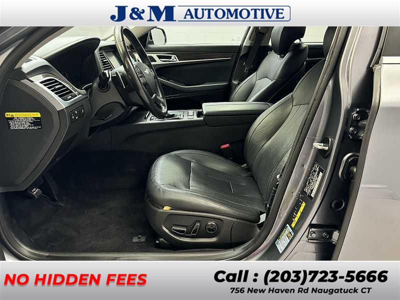 2015 Hyundai Genesis 3.8L, available for sale in Naugatuck, Connecticut | J&M Automotive Sls&Svc LLC. Naugatuck, Connecticut 2015 Hyundai Genesis 3.8L, available for sale in Naugatuck, Connecticut | J&M Automotive Sls&Svc LLC. Naugatuck, Connecticut