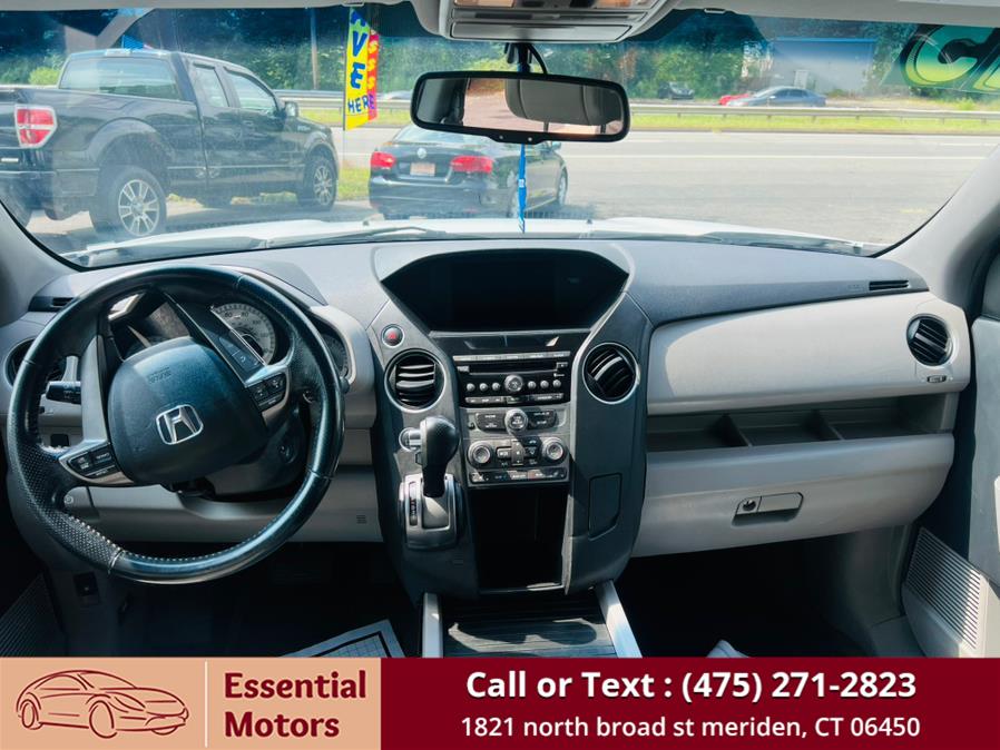 2015 Honda Pilot 4WD 4dr EX-L, available for sale in Meriden, Connecticut | Essential Motors. Meriden, Connecticut 2015 Honda Pilot 4WD 4dr EX-L, available for sale in Meriden, Connecticut | Essential Motors. Meriden, Connecticut