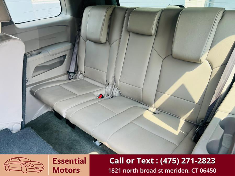 2015 Honda Pilot 4WD 4dr EX-L, available for sale in Meriden, Connecticut | Essential Motors. Meriden, Connecticut 2015 Honda Pilot 4WD 4dr EX-L, available for sale in Meriden, Connecticut | Essential Motors. Meriden, Connecticut
